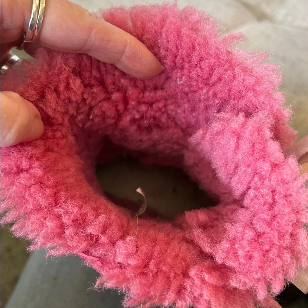 UGG GIRLS BAILY BOW PINK PULL ON SUEDE BOOTS SIZE GIRLS 2